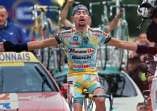 Marco Pantani at the 1998 Tour de France wearing the jersey of his sponsor Girmi