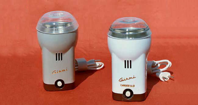 Carosello coffee grinder, one of Girmi's first successful household appliances