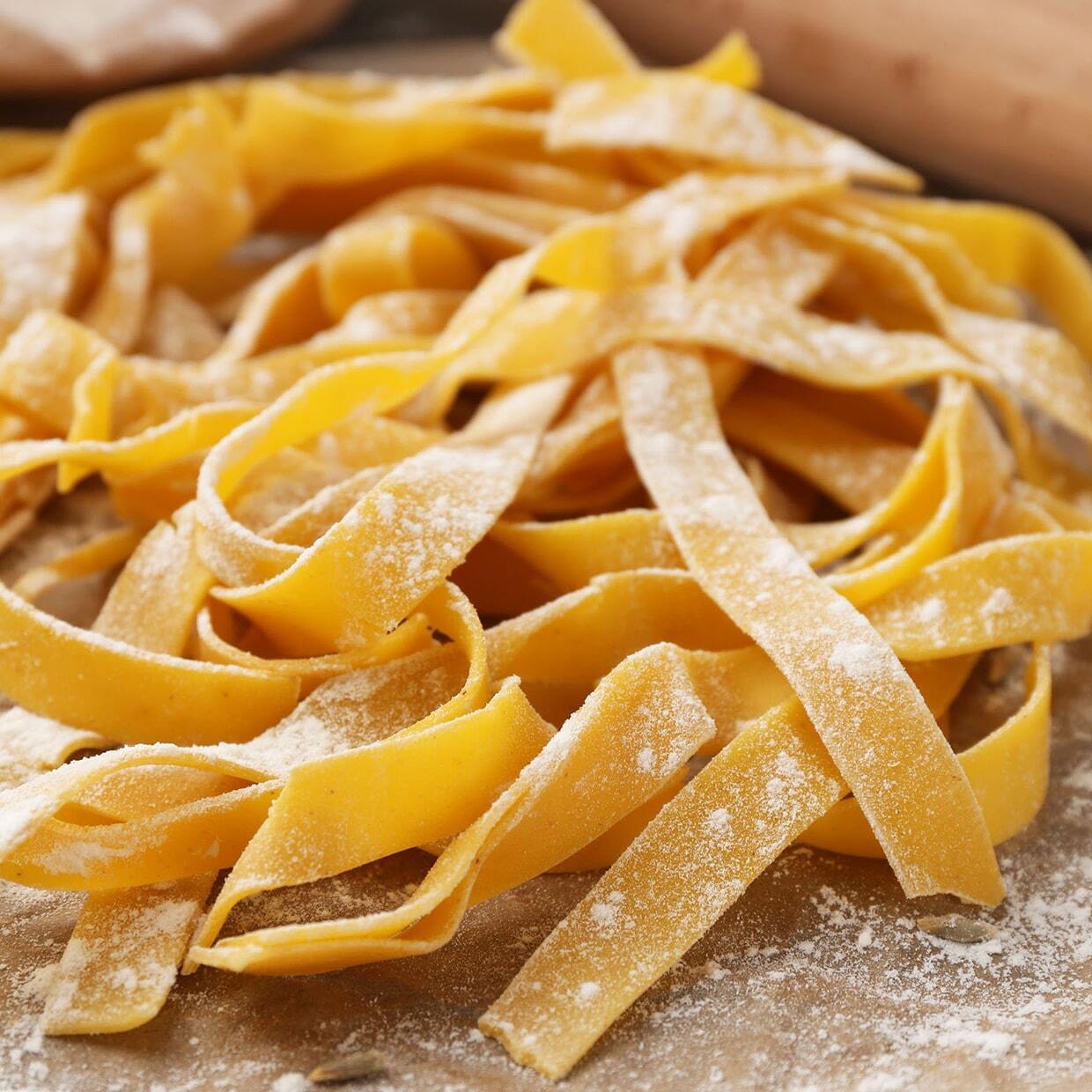 Sfoglia emiliana all'uovo - Le tagliatelle